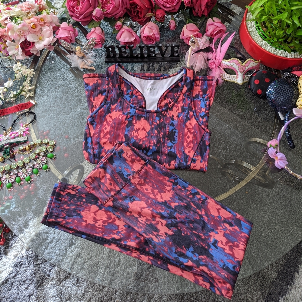 Bench top and pants